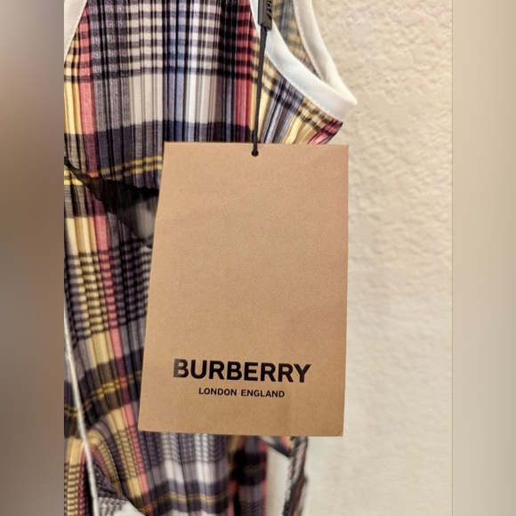 NWT Burberry London Plaid and White Runway Plisse Dress - Picture 14 of 16